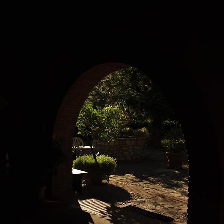 Hotel La Caveja à Pietravairano Extérieur photo